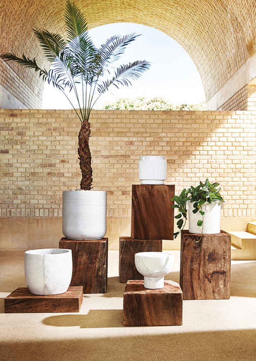 CB2 CB2 Design Trade Fall 2022 Lookbook Page 31